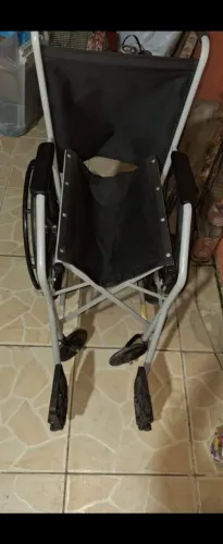 Vendo cadeira de rodas