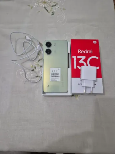 VENDO REDMI 13C 256 GB COR VERDE EM ESTADO DE ZERO