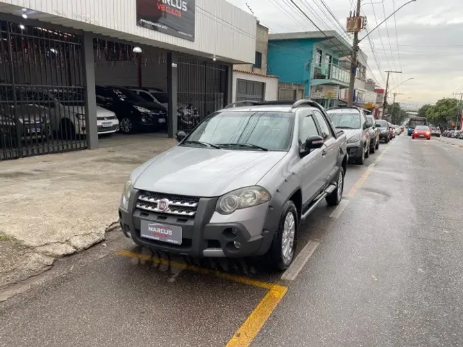 Fiat Strada Adventure1.8/ 1.8 Locker Flex CD 2012