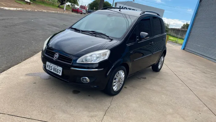 Fiat Idea Essence Dualogic 1.6 Flex 16V 5P 2013
