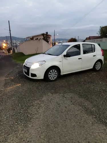 Renault Sandero Authentique Hi-flex 1.0 16V 5P 2013