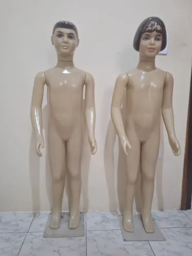 Manequim infantil