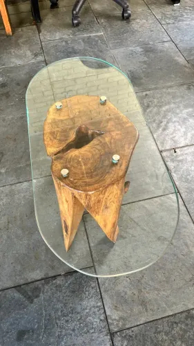 Mesa de Centro Madeira Recuperada Rústico Artesanal com Vidro