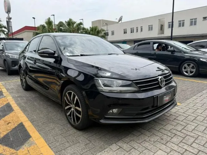 Volkswagen Jetta Comfortline 1.4 TSI 16V 4P Aut. 2017