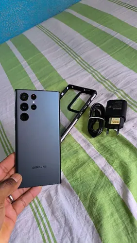 Samsung Galaxy S22 ultra 256GB todo original vai com carregador capa e nota fiscal