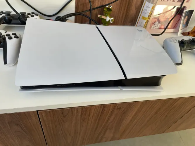 PS5 semi novo na caixa com EA FC 26- Me ajude no meu casamento