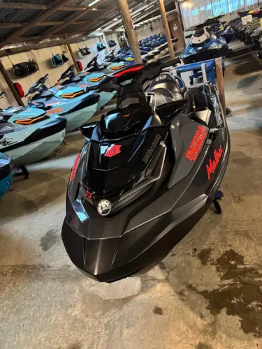 Jet ski seadoo ano 2022 com apenas 70 horas , único Dono , modelo RXT 300 HP