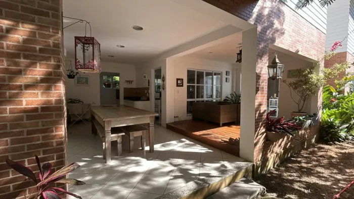 CASA EM CONDOMÍNIO NO CENTRO DE DOMINGOS MARTINS/ES