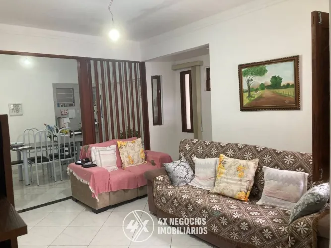 Casa Duplex a Venda com 6 quartos e 2 suítes no Jabotiana