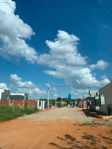 Lote 400m2 - Rua linha de ônibus 