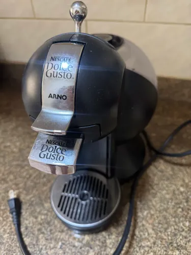 Cafeteira expresso Nescafé