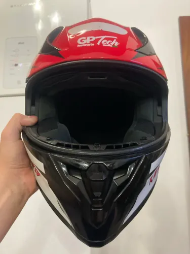 CAPACETE GP TECH - OPORTUNIDADE!