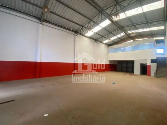 Galpão Comercial para alugar, 378m² no bairro Jóquei Clube