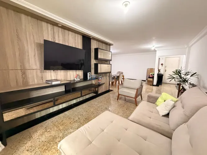 Apartamento à venda em Praia Grande, Canto do Forte, 3 quartos, 2 suítes e 150m²