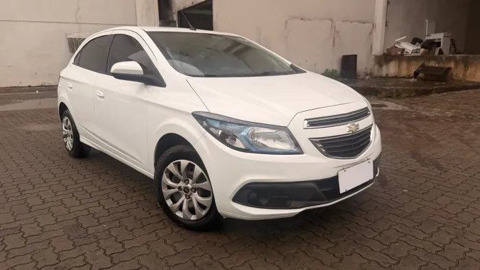 Chevrolet Onix Hatch LT 1.4 8V Flex Power Aut. 4P 2016