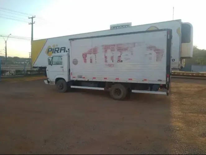 Frete e mudança caminhão baú