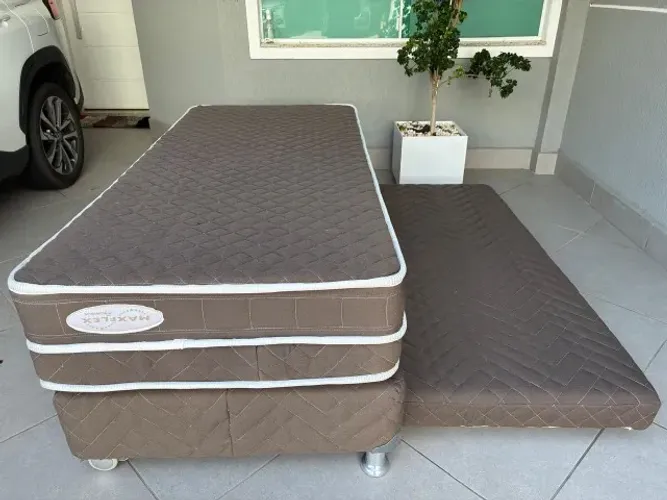 Cama