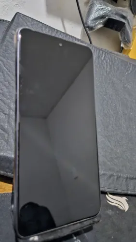 Samsung S21 fe com defeito.
