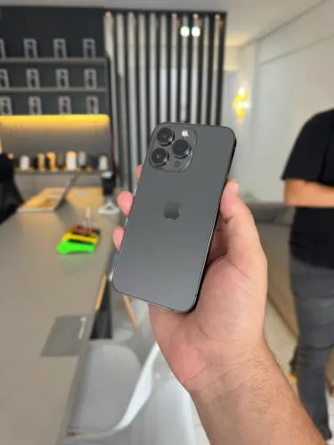 iPhone 13 Pro 128 gigas bateria 77%