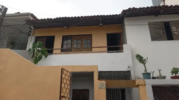 Alugo casa proximo ao Colégio Adventista Barro Duro