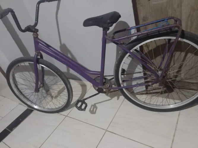 Vendo uma bicicleta, em perfeita condições!! Motivo mudança de cidade 