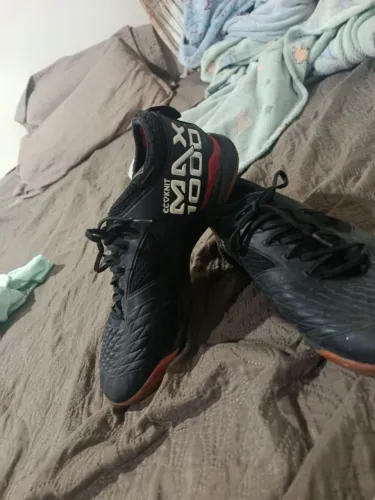 ?Chuteira Futsal Boa Pra Quadra, Preço Justo!