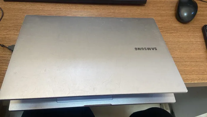 Vendo Notebook usado/em bom estado