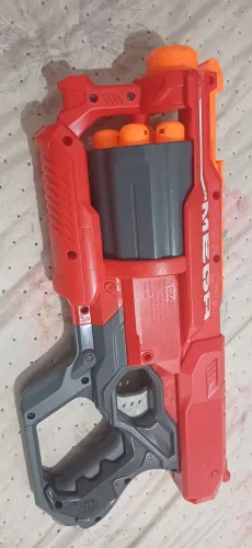 Nerf mega pistola