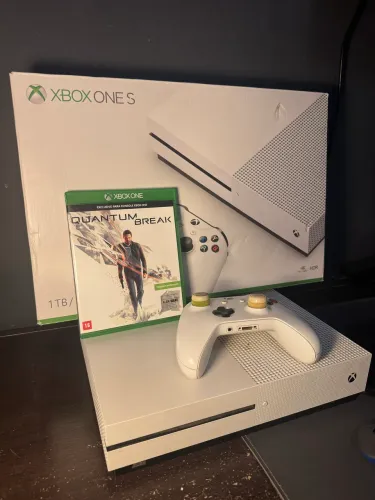 NOVO - XBOX ONE S 1TB + JOGOS + CONTROLE + CAIXA E NOTA FISCAL