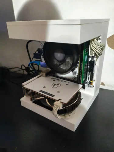 Mini PC Ryzen 5 4600G + 32GB Ram + B350i + Fonte SFX 600W Modular
