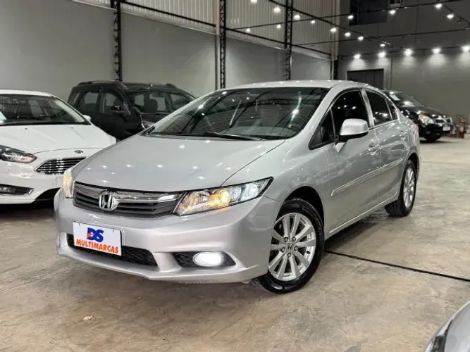 Honda Civic Sedan LXS 1.8/1.8 Flex 16V Mec. 4P 2013