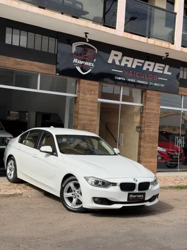 BMW 320I A 2.0 Turbo/activeflex 16V 184cv 4P 2014