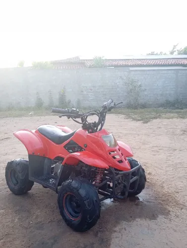 Mini quadriciclo 