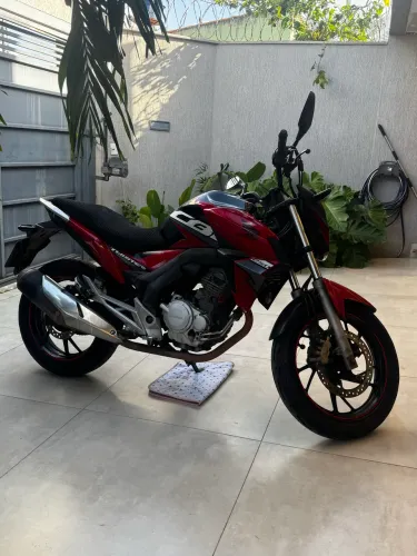Honda CB 250F Twister - $18k