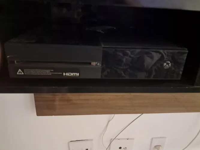 Vendo Xbox One Usado