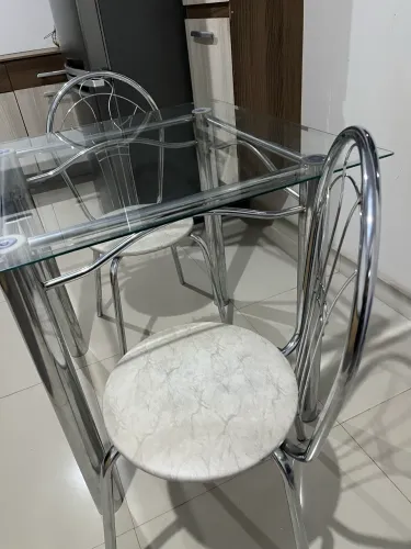 Mesa cromada