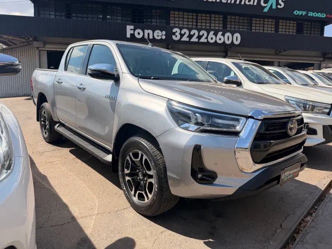 Toyota Hilux CD SRX 4X4 2.8 TDI 16V Diesel Aut. 2021