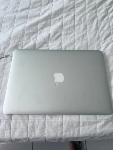 MacBook Air 13" Apple **LEIA A DESCRIÇÃO**