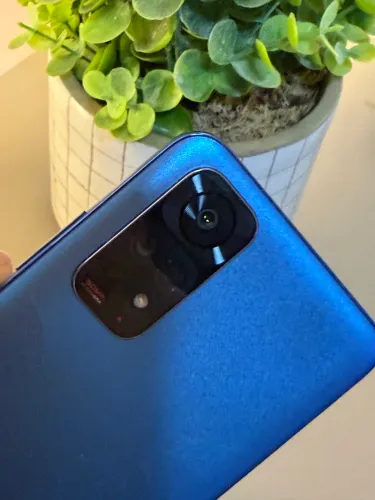 Vendo celular  em estado Excelente 