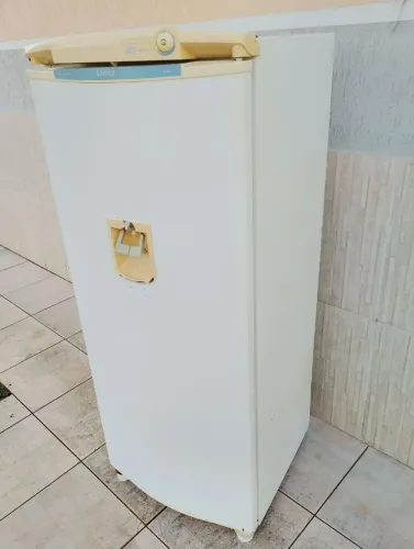 Geladeira Consul 300 litros