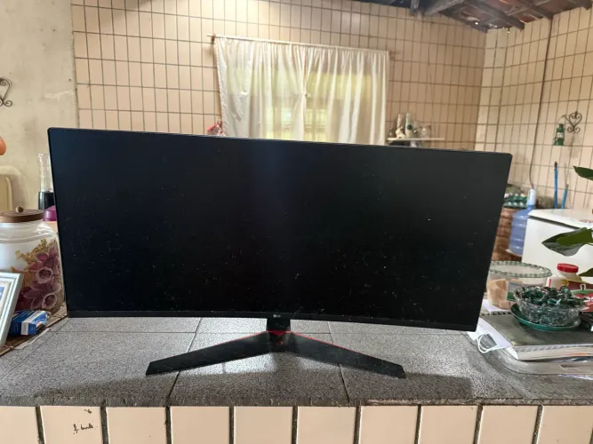 ? Monitor Gamer LG UltraGear 34GL750-B 34? UltraWide - Liga e Dá Imagem - Tela Quebrada