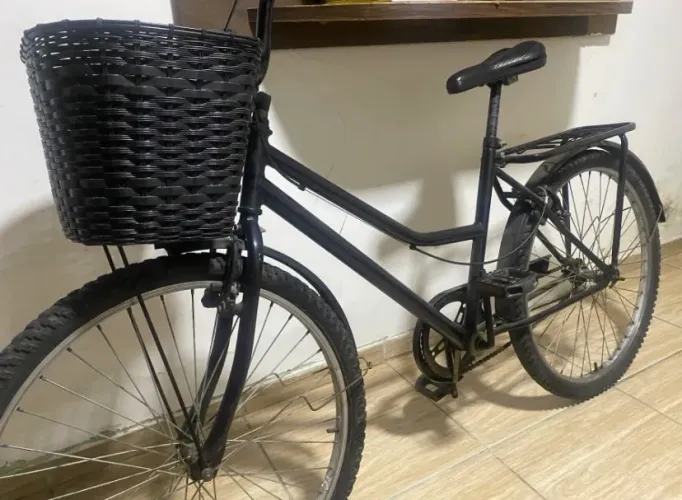 Vendo bicicleta aro 26 em ótimo estado de conservação, pronta para uso