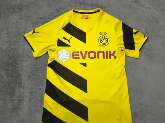 Camisa Oficial Borússia Dortmund 2014-2015 Puma, tamanho PP (44x66cm).