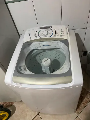 Máquina de lavar roupa 15 kls Eletrolux top demais funcionando perfeitamente 
