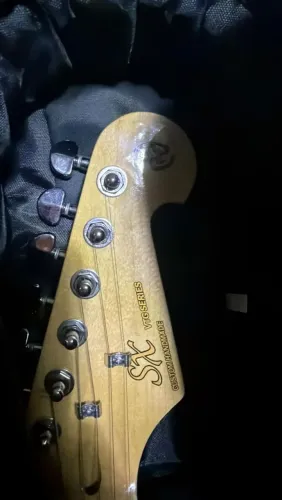 Guitarra - Marca SX