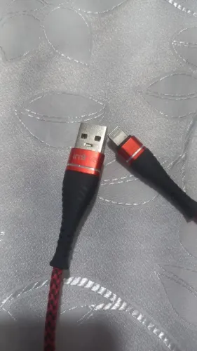 Cabo Carregador Inova saídas 3.4 A USB Iphone Vermelho usado.
