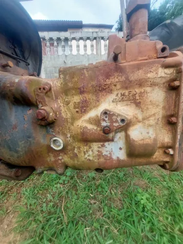 Caixa de cambio do trator massey ferguson