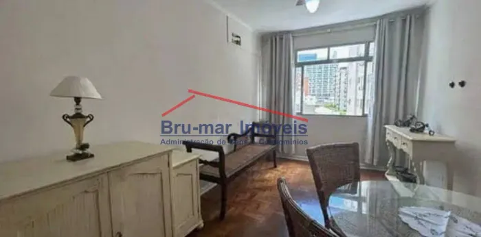 Apartamento 1 dormitório, Gonzaga, mobiliado, reformado, 2 quadras da praia