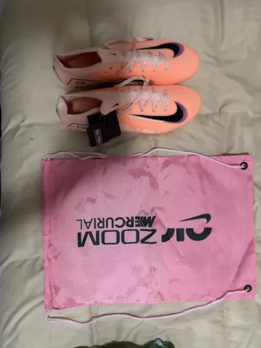 Nike Mercurial NOVA