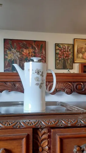 Antigo bule porcelana Renner